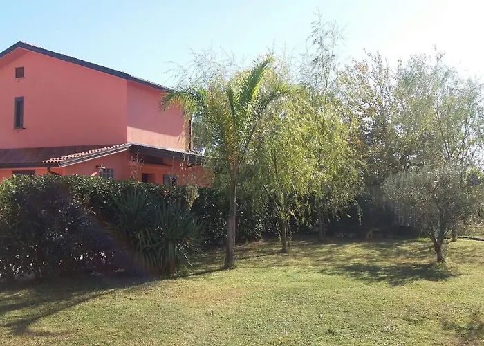 Russo Nyaraló Villapiana