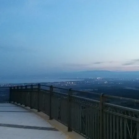 Semesterbostad Russo *