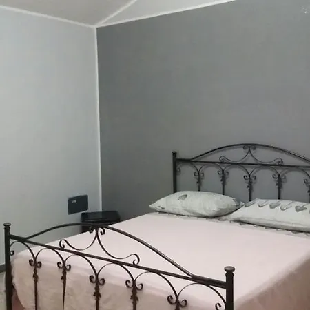 Semesterbostad Russo